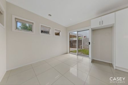 6A Anderson Close, Hampton Park - Photo 3