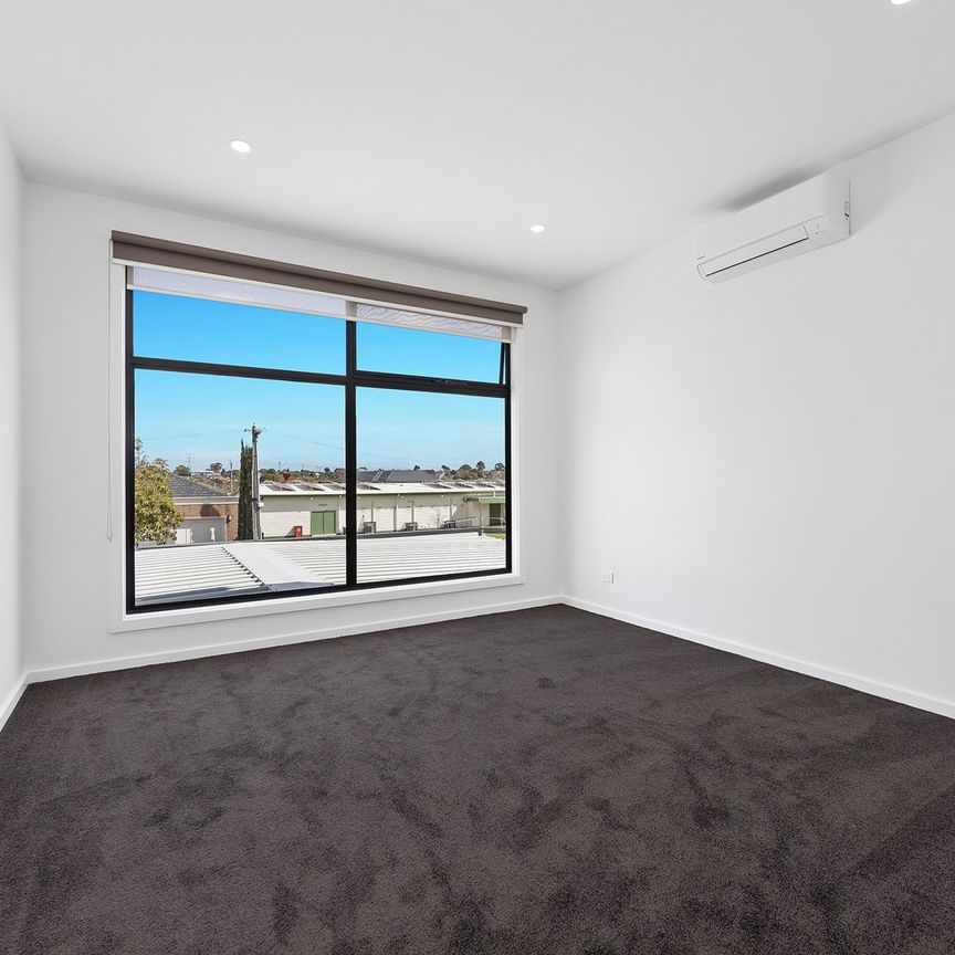6A Bradshaw Street, Essendon VIC 3040 - Photo 1