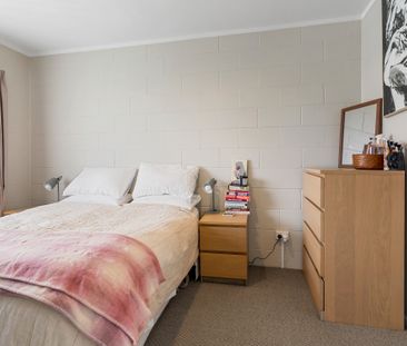 Harbour & Bridge Views - Unbeatable Location - Photo 3