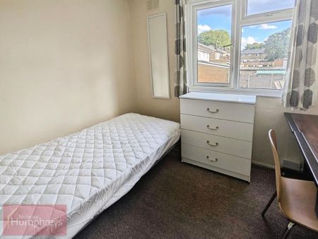 5 bedroom terraced house to rent - Photo 3