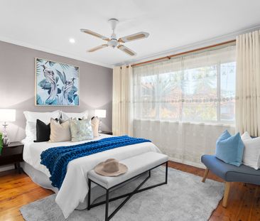 Fantastic 3 Bedroom Home, Great Location, Great Outdoor Entertainin... - Photo 3