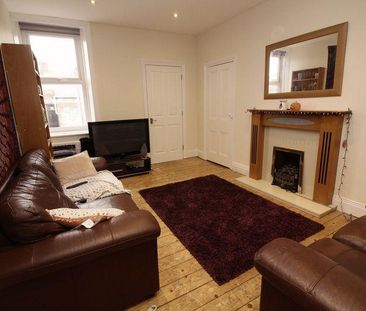5 bedroom maisonette to rent - Photo 1