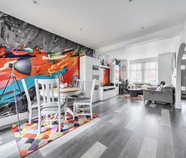 2 bedroom end of terrace house to rent - Photo 4