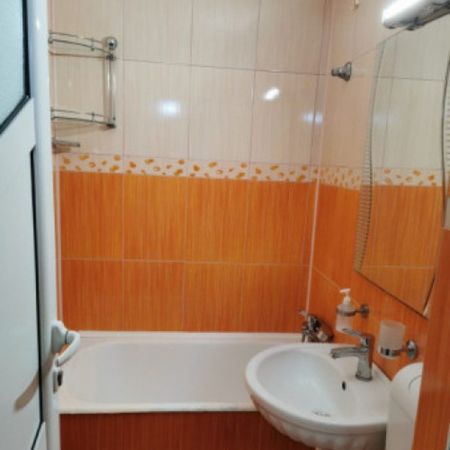 300 euro! Garsoniera Gara Nicolina - Fotografie 3