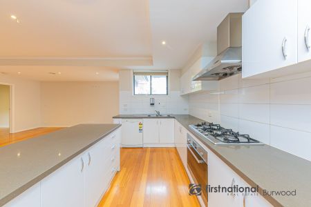 1/5 Folkestone Road, 3150, Glen Waverley Vic - Photo 3