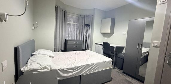 1 bedroom property to rent - Photo 2