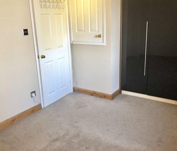 Woodside Mews - Photo 3