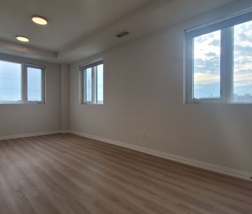 For Lease - 13042 Yonge Street Unit# 204, Richmond Hill, Ontario - Photo 1