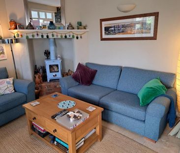 3 bedroom semi-detached house to rent - Photo 4