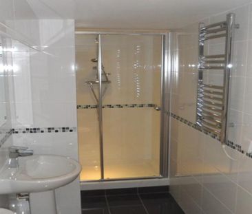 2 Bedroom Apartment To Let - Photo 4