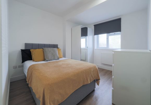 Room in a Shared House, The Meadow Way, HA3 - Photo 1