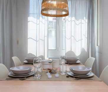 Avinguda de la Mare de Déu de Montserrat, Barcelona, Catalonia 08024 - Photo 6