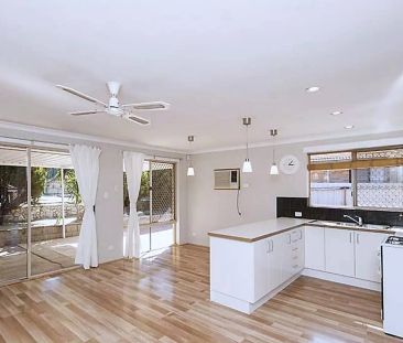 7 Wales Court, Clarkson WA 6030 - Photo 2
