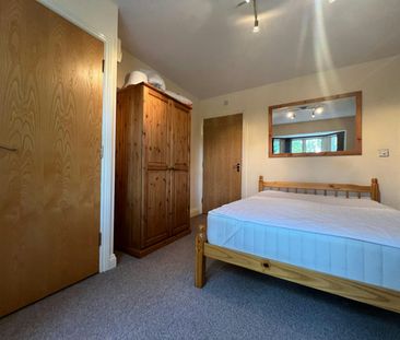 Flat to rent on - Photo 6