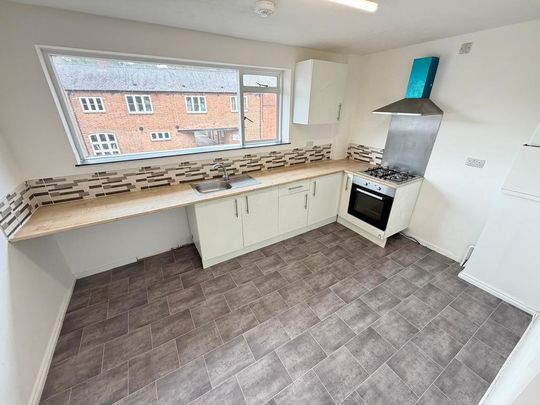 3 bedroom apartment to rent - Photo 1