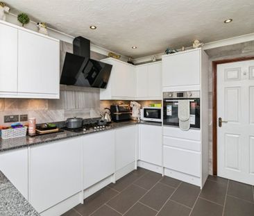 Green Fleet Drive, Oulton, LOWESTOFT - Photo 1