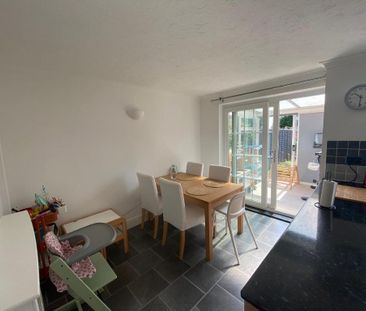 3 bedroom link detached house to rent - Photo 6