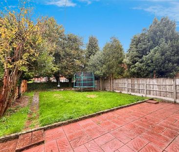 3 bedroom semi-detached house to rent - Photo 3