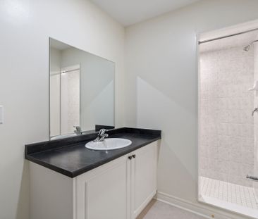 For Lease - 10 Mcalister Avenue, Richmond Hill, Ontario - Photo 4