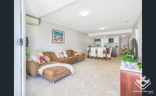 RESORT STYLE APARTMENT LIVING IN A PERFECT LOCATION! - Photo 1