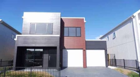 Four Bedroom Home - Photo 2