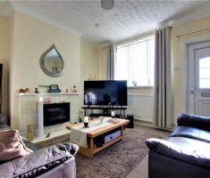 2 BEDROOM House - Terraced - Photo 3