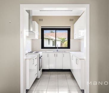 Cozy Two Bedroom Home in Westmead Public School Catchment - Photo 3