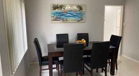 Spacious Family Home for Rent - Photo 3