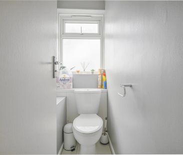 Wick Road – Room 4 - Photo 5