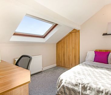 Flat 3, 6 WINSTANLEY TERRACE Leeds - LS6 1DS - Photo 5