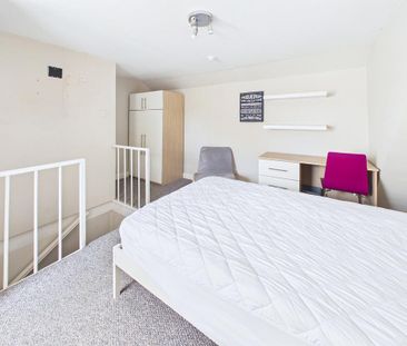 1 bedroom in a house share to rent - Photo 6