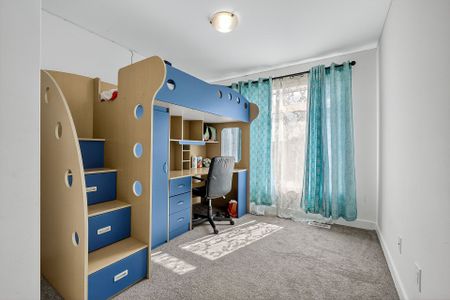 For Lease - 2025 Allegrini Terrace, Kanata, Ontario - Photo 2