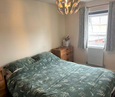 3 bedroom semi-detached house to rent - Photo 4