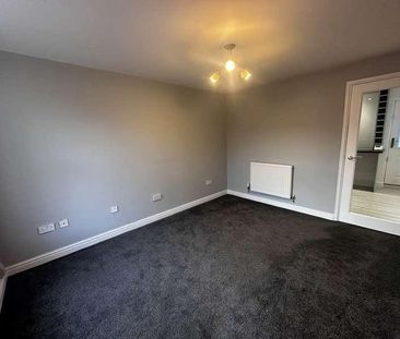 Buckingham Grove, Grimsby, DN33 - Photo 1