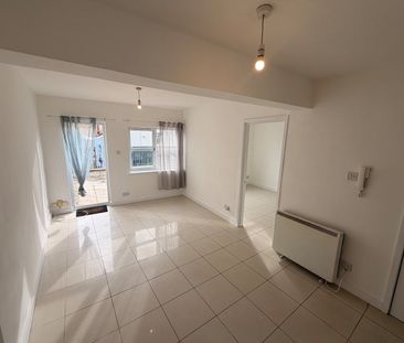 1 Bed Flat, North Street, BS3 - Photo 1