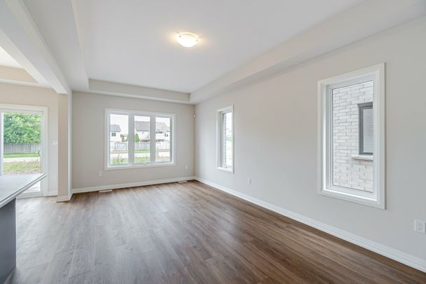 For Lease - 7310 Marvel Drive, Niagara Falls, Ontario - Photo 1