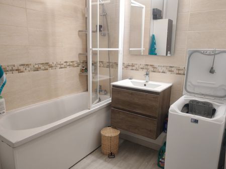 Location Appartement 2 pièces 54m² MONS EN BAROEUL 59370 - Photo 4