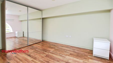 1 bed apartment to rent in Huddersfield Road, Barnsley - Photo 2