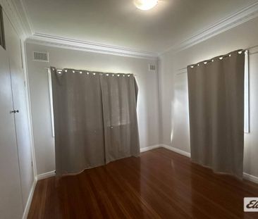 Family home in Taree West - Photo 3