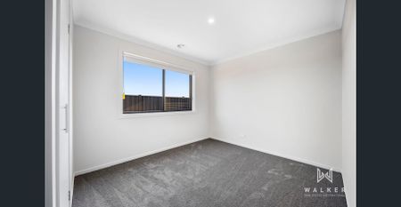 Modern Living Home! - Photo 2