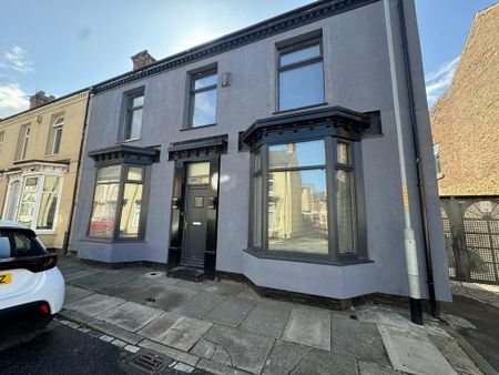 1 bedroom in a house share to rent - Photo 5