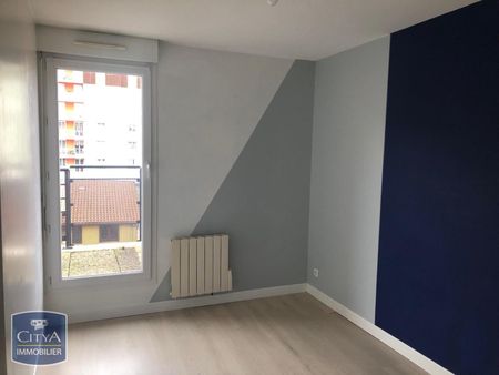 Location Appartement 3 pièces 58m² ST ETIENNE 42000 - Photo 2