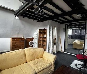 Mildridge Farm House Horton Road, Slough, SL3 - Photo 6