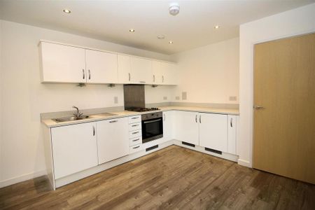 2 bedroom apartment to rent - Photo 4