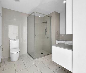 1B1B UNIT NO CAR SPACE - Photo 3