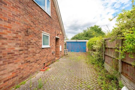 3 bedroom chalet to rent - Photo 4