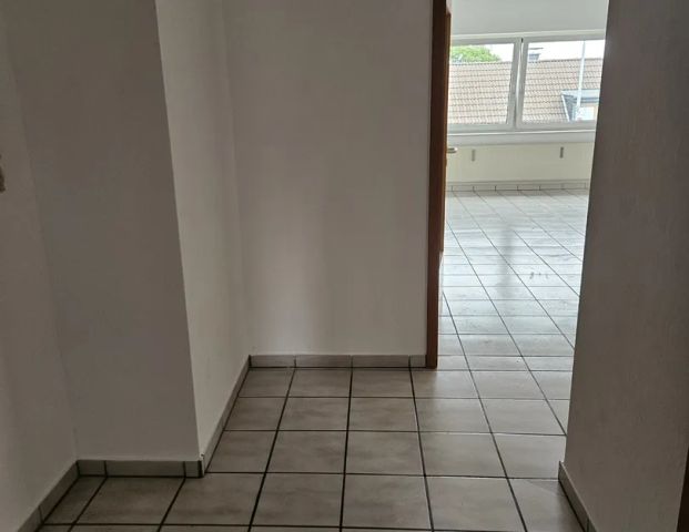 Helle 2- Zimmer- Wohnung *Stellplatz - Photo 1