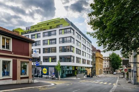 Emplacement idéal Appartement de 4.5 pièces design au coeur de La Chaux-de-Fonds - Photo 2