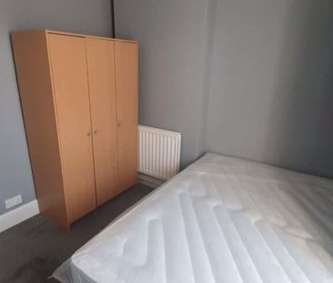 4 Bed Terraced House, Hanham Road, BS15 - Photo 4