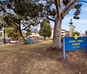 Bright 2 Bedroom Unit with LUG in a Convenient Location - Photo 6